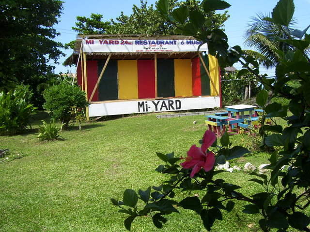 MiYard Stage