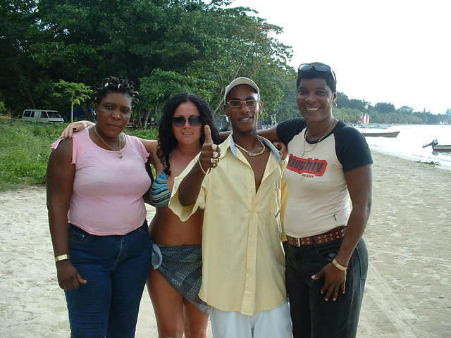 Depsy,Lisa,Ice and Coral at the Office of Nature