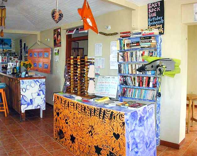 Easy Rock Book Exchange and Tourist info