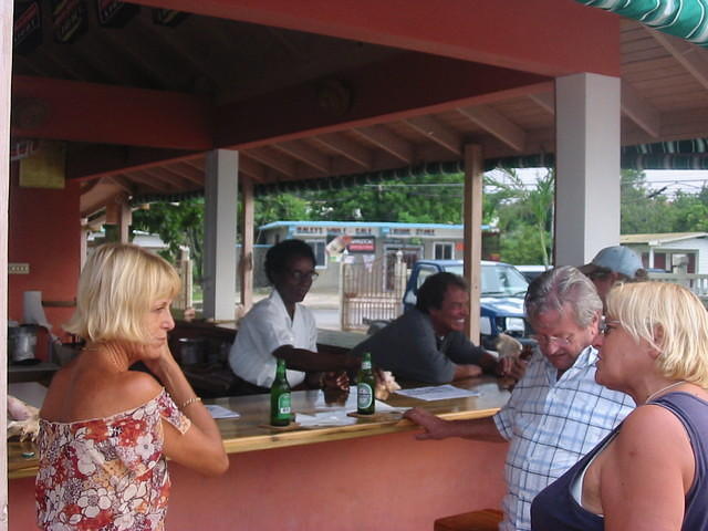 Janice & Hubby (Rhino Tours) join the party unexpectedly