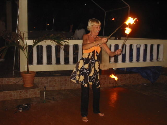 Jungle left me holding the fire, now I know why noone wants to get up & perform with him!