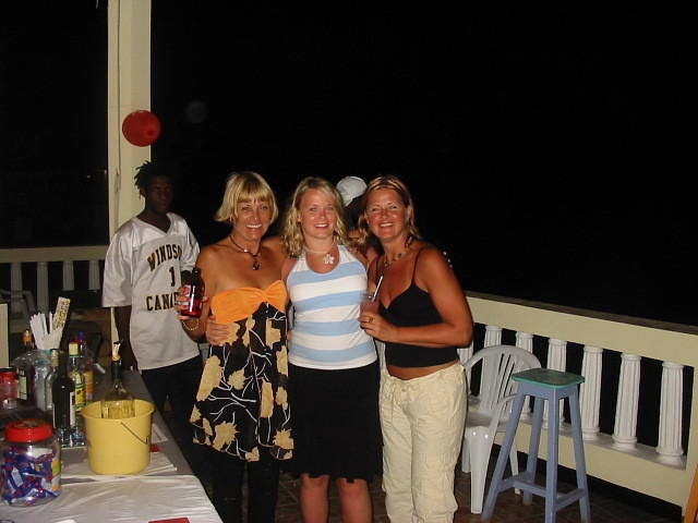 Blondes have more fun they say! These gyals definitely did!