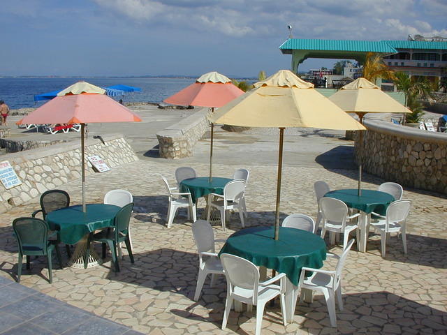 Outdoor dining @ Samsara